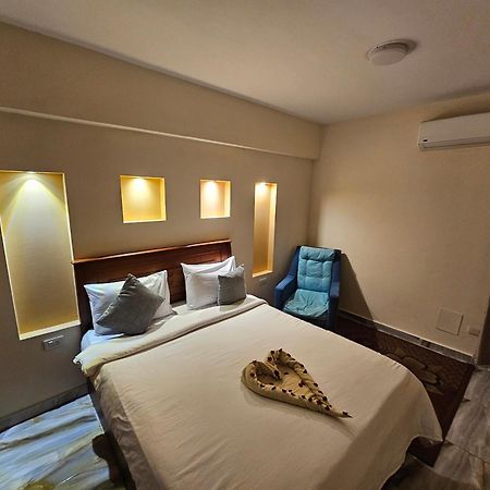Midpoint Sea View - Families Only Apartment อเล็กซานเดรีย ภายนอก รูปภาพ