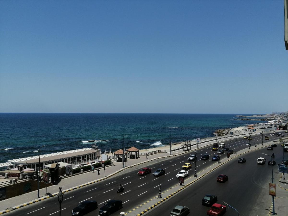 Midpoint Sea View - Families Only Apartment อเล็กซานเดรีย ภายนอก รูปภาพ