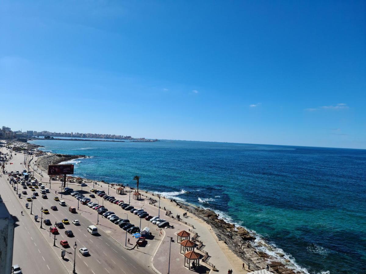 Midpoint Sea View - Families Only Apartment อเล็กซานเดรีย ภายนอก รูปภาพ