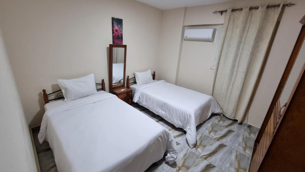 Midpoint Sea View - Families Only Apartment อเล็กซานเดรีย ภายนอก รูปภาพ