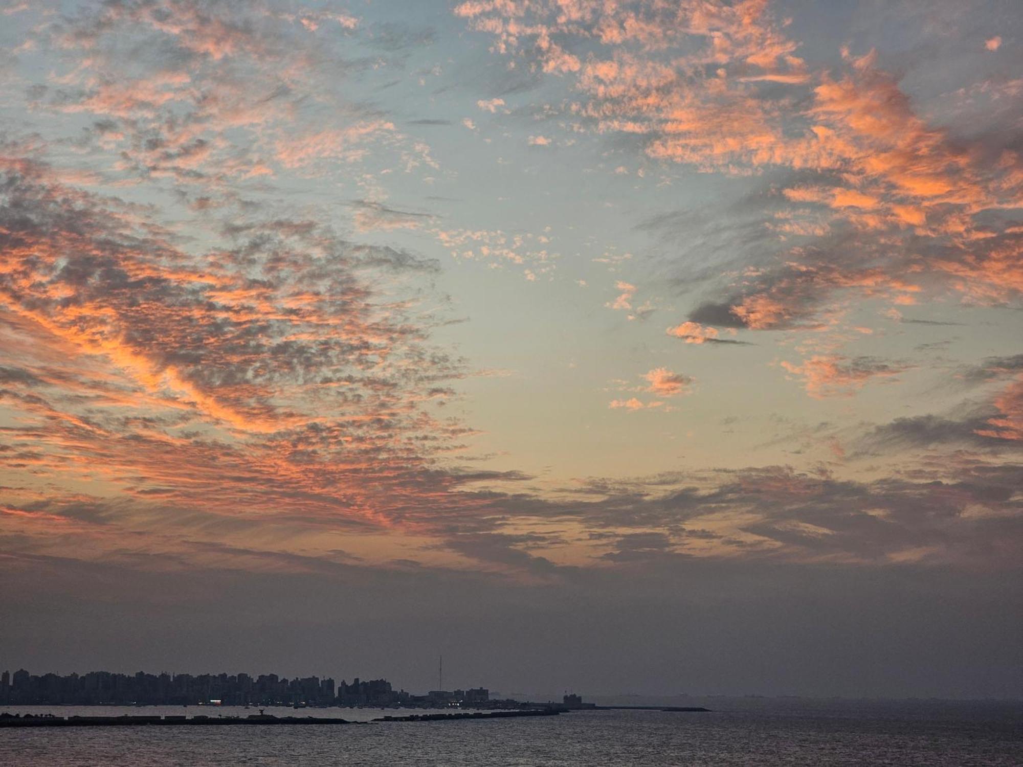 Midpoint Sea View - Families Only Apartment อเล็กซานเดรีย ภายนอก รูปภาพ